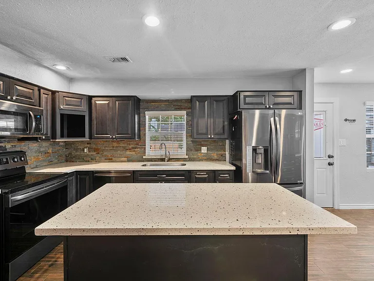 10519 Fawnview Dr — Photo 12