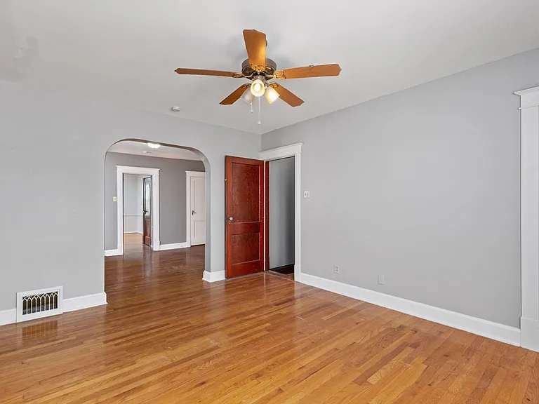 2736 Hampton Ave #2738 — Photo 3