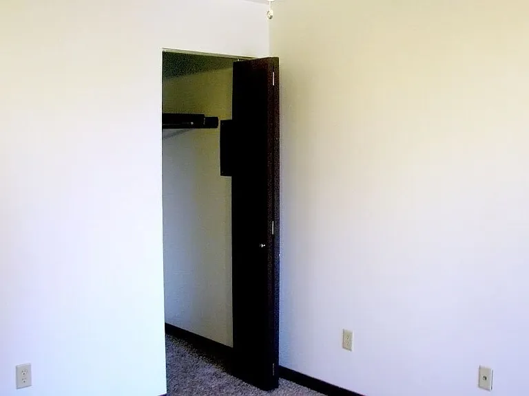 1703 Illinois Ave — Photo 6