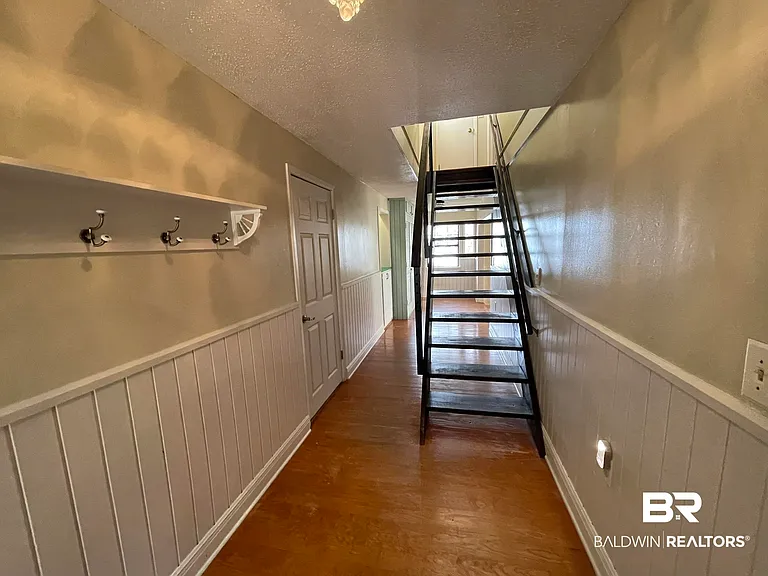 6621 Purvis Rd — Photo 34