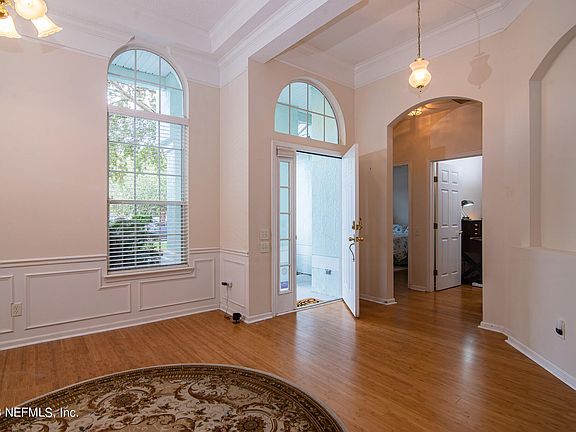 3rd image of 8873 CANTERBURY COVE Court