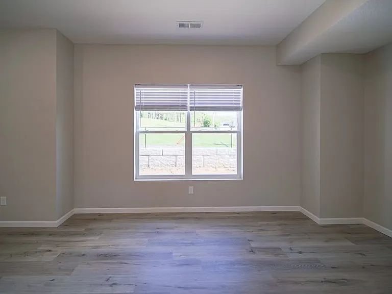 1210 Devils Glen Rd — Photo 44