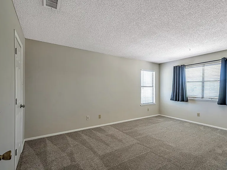 424 W Pecan Ave #B — Photo 25