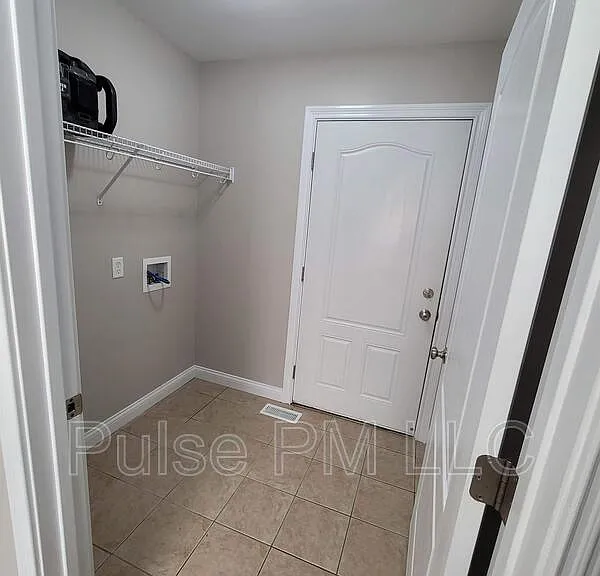 10189 Chestnut Oak Dr — Photo 11