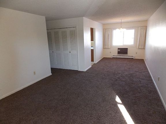 2nd image of 1107 Alderson Ave APT 2