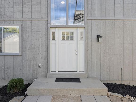 2nd image of 1675 Country Hill Ln