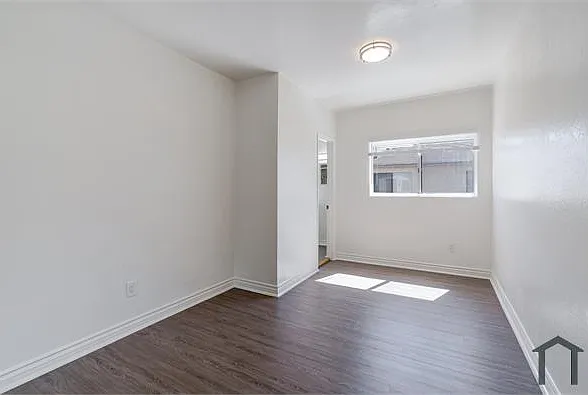 600 1/4 W 41st Dr — Photo 7