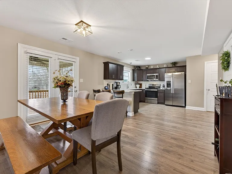 2361 Bridgeport Way — Photo 11