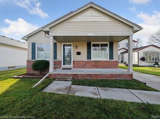 19238 Martin Rd, Roseville, MI 48066