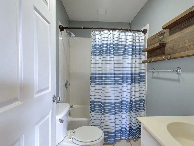 325 Rock Quarry Rd — Photo 14