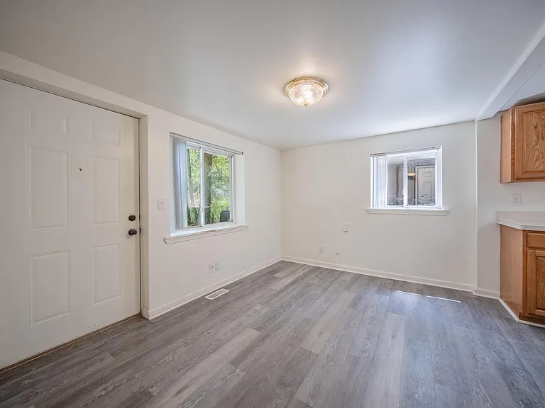 2472 Hawks Ave #1 — Photo 6