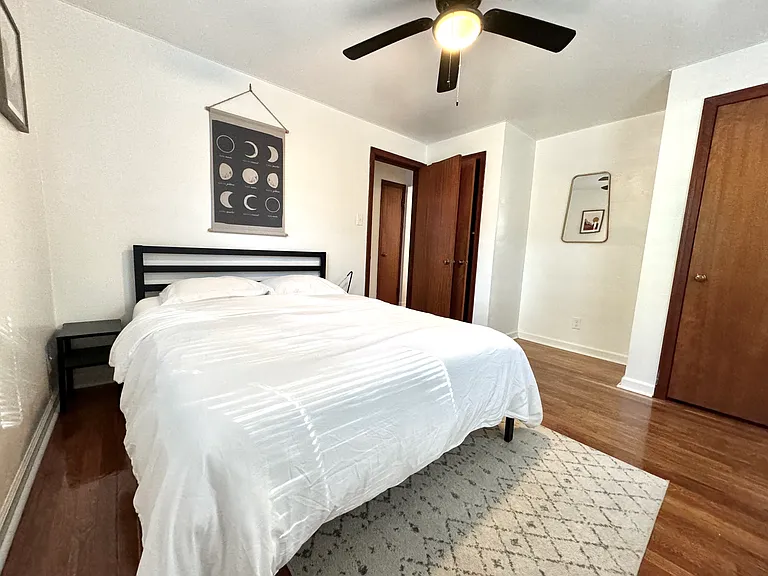 3512 Hazelwood Ave #2 — Photo 11