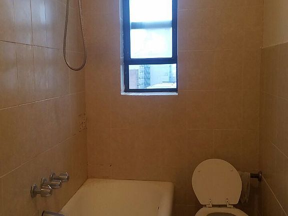 photo4958584759240468401