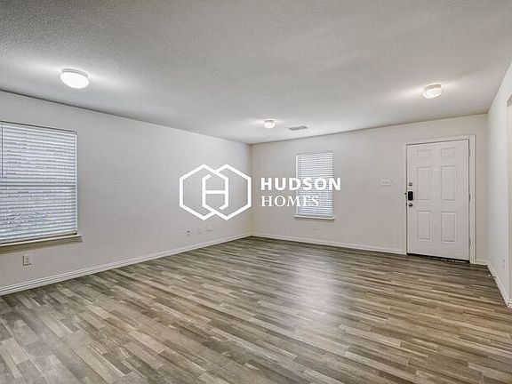 3rd image of 1117 Jones St