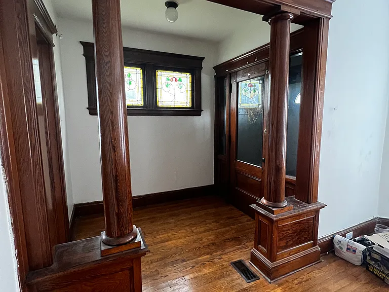 100 Coleridge Ave #0 — Photo 2