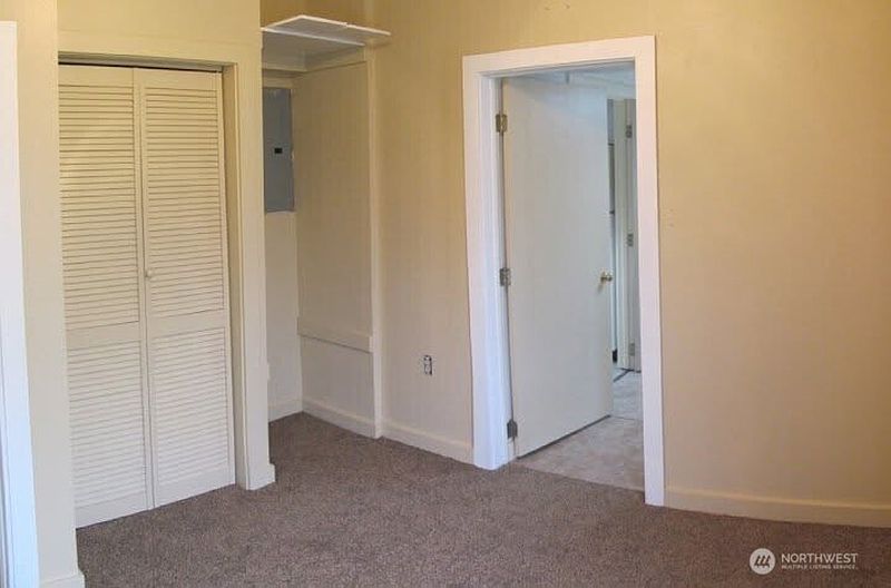 5th image of 413 E Fir Street