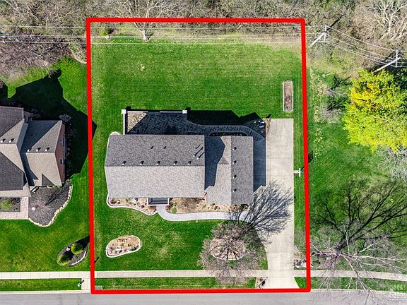 5th image of 751 Rosecrest Rd