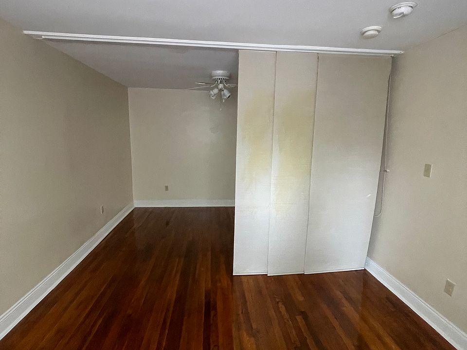 2nd image of 14848 88th Ave APT 1N