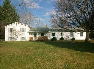 2565 Lone Oak Dr, Ann Arbor, MI 48103