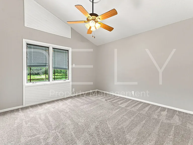 2404 Gabriel View Dr — Photo 33