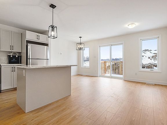 5th image of 76 Staples Blvd #1