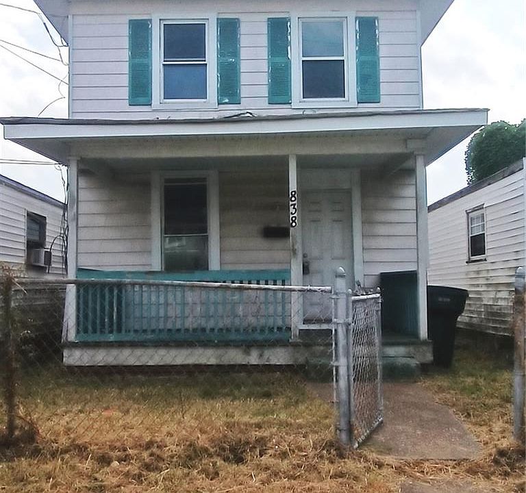 1st image of 838 29th St