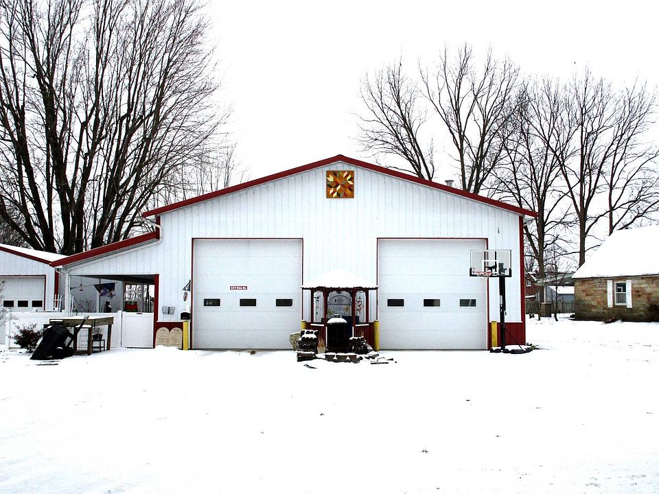 1st image of 617 Elm St