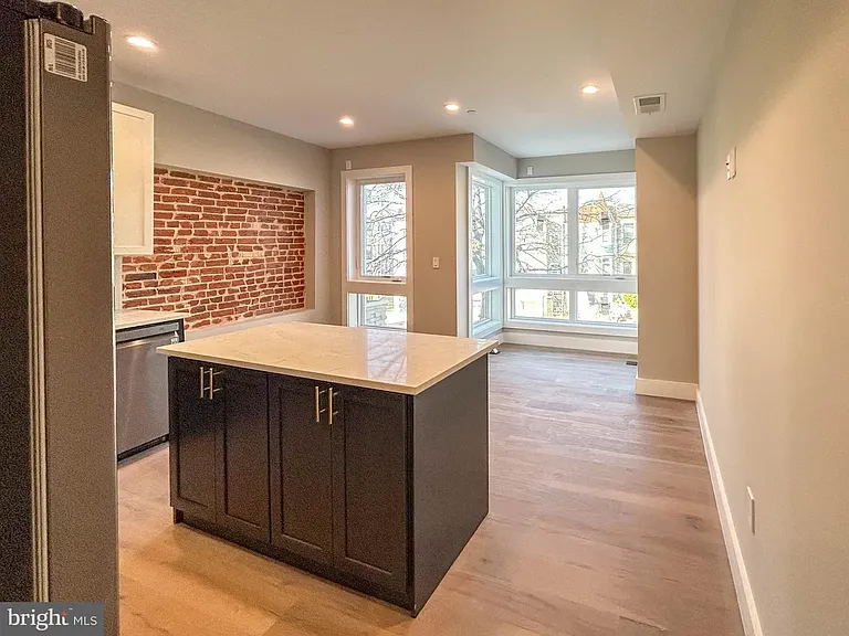 54 Florida Ave NW #3 — Photo 17