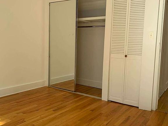 2nd image of 606 Carlton Ave #4B