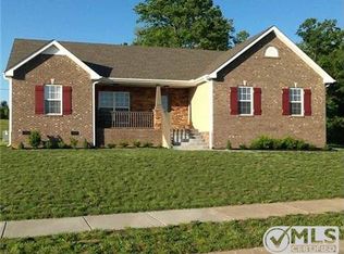 1712 Leaf Ln, Ashland City, TN 37015