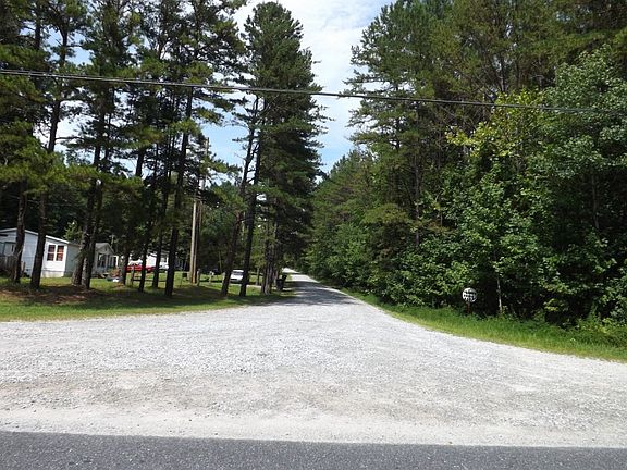 4th image of 697 Pine Needle Trl