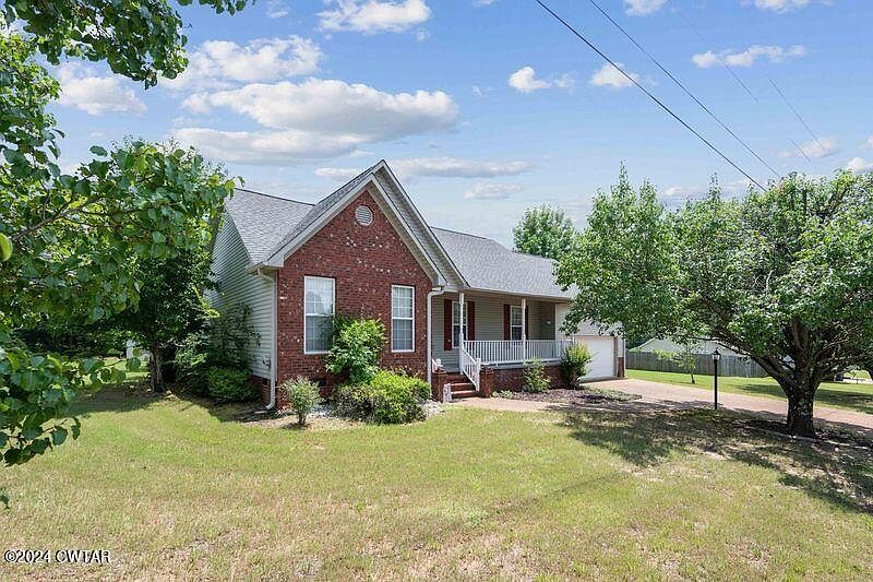 1st image of 17 Plantation Dr