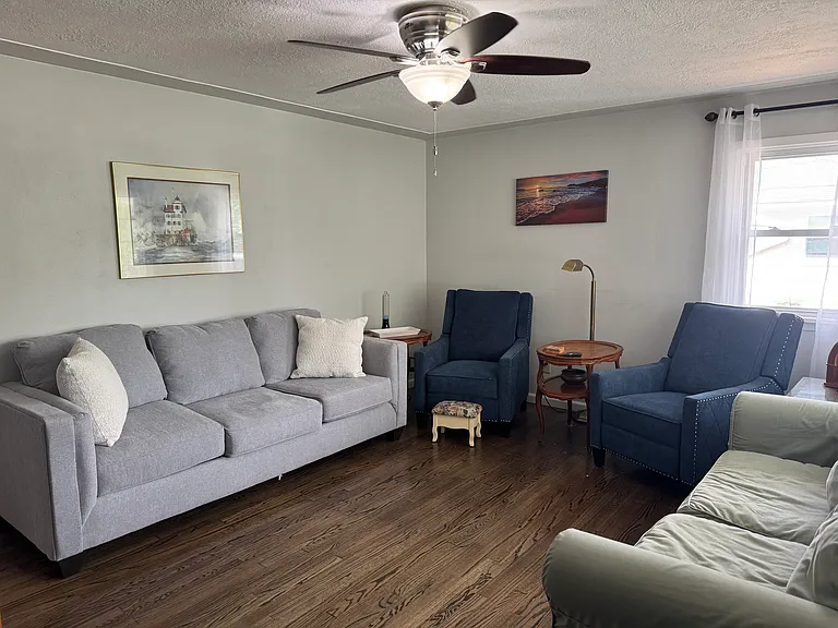 745 Forde Ave — Photo 6