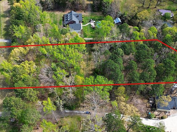 5th image of 2626 Miranda Rd