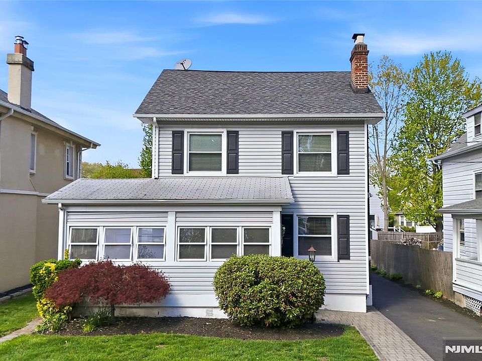 1st image of 65 Carteret St