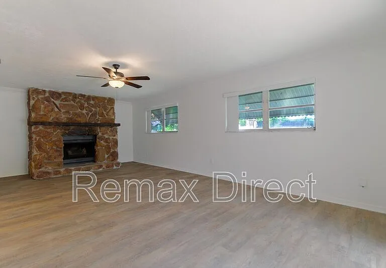 4375 Forest Ln — Photo 4