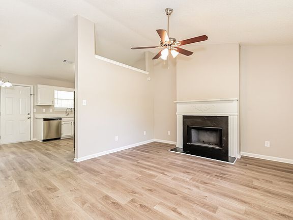 4th image of 277 Village Dr