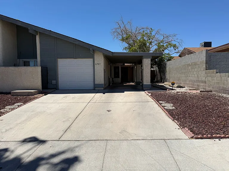 6747 Flora Dr — Photo 15
