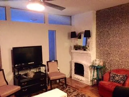 Rented by Douglas Elliman | media 19