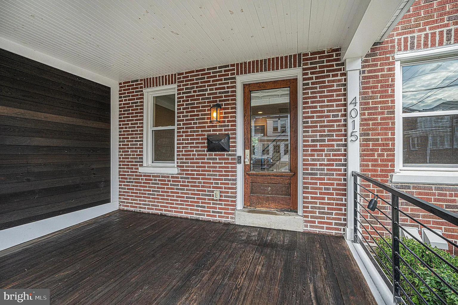 4015 Mitchell St photo 1