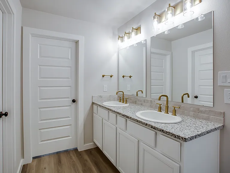10512 Abbeville Ave — Photo 12