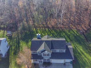 523 Acacia Dr, Grafton, WI 53024