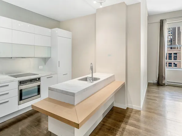 11 East 36th Street 703 image 2 of 8