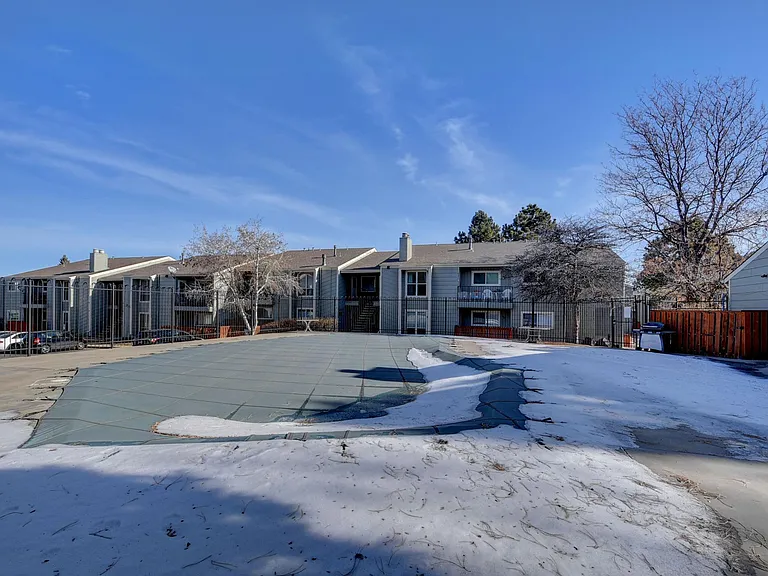 2330 E Fremont Ave #A19 — Photo 16