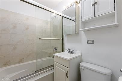 3rd image of 7558 S Essex Ave #1A