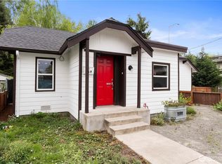 821 2nd Ave NE, PUYALLUP, WA 98372