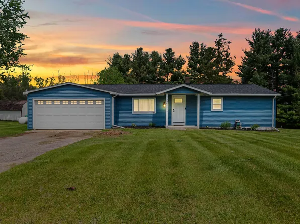 1240 E Hastings Lake Rd, Jonesville, MI 49250