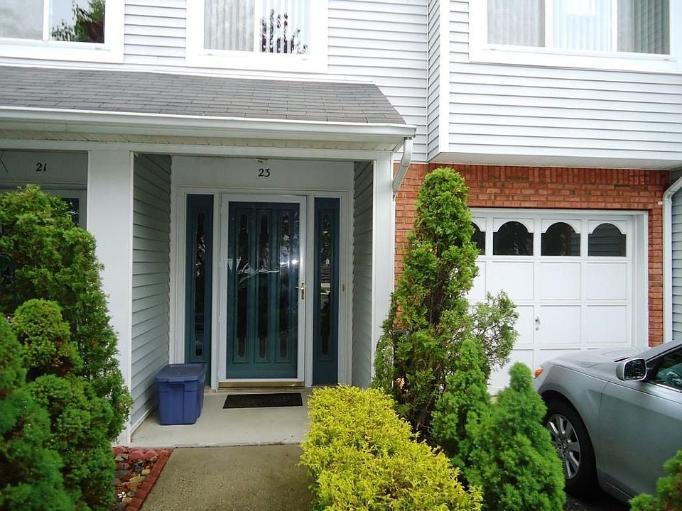 1st image of 23 Indale Ave
