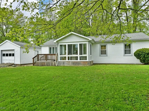 3138 McCleary Jacoby Rd, Cortland, OH 44410