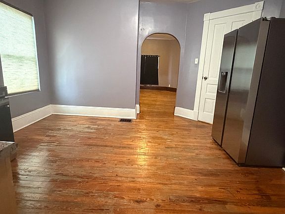 5th image of 716 S 7th St APT 3